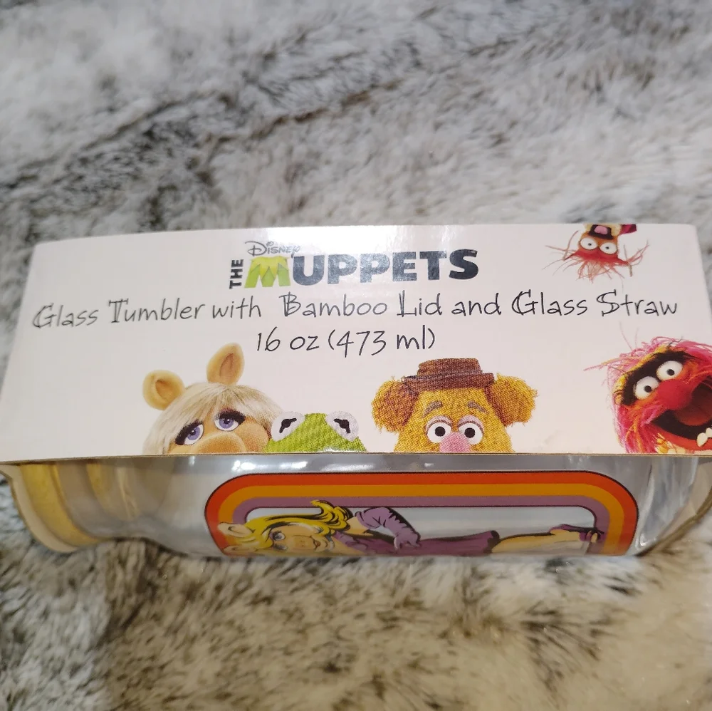 The Muppets Glass Tumbler With Bamboo Lid And Straw Miss Piggy